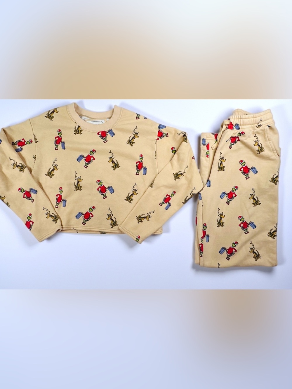 American Eagle AE Lounge The Grinch Dr Seuss Cropped Sweatshirt Fleece Set S
